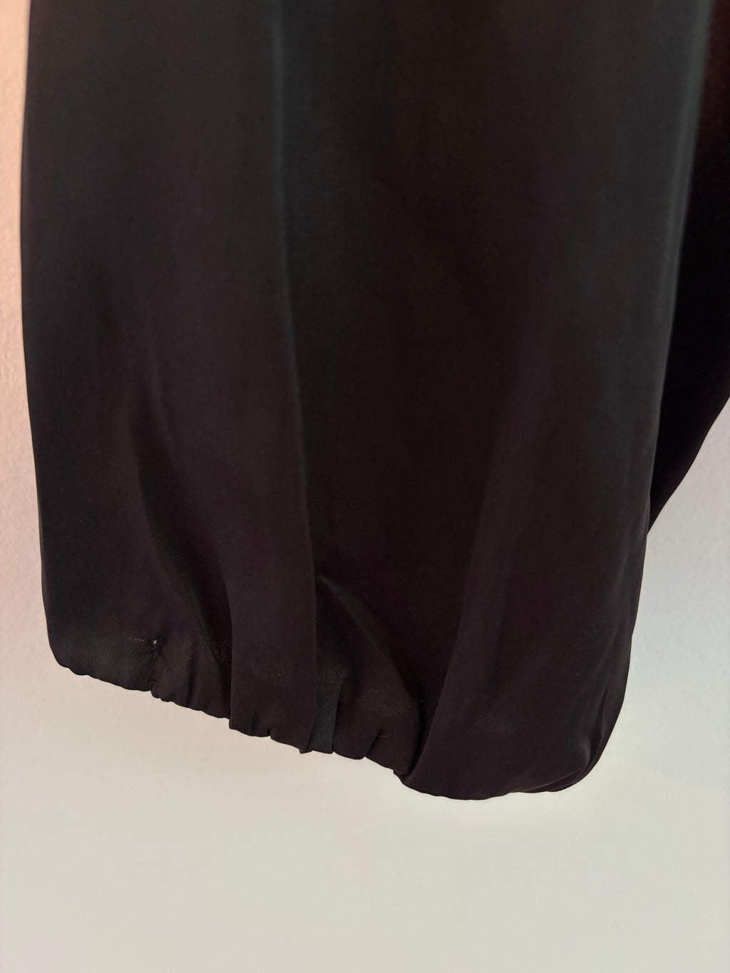 Banana Republic Black Satin Button-Front Blouse Collared Long Sleeve Women's S