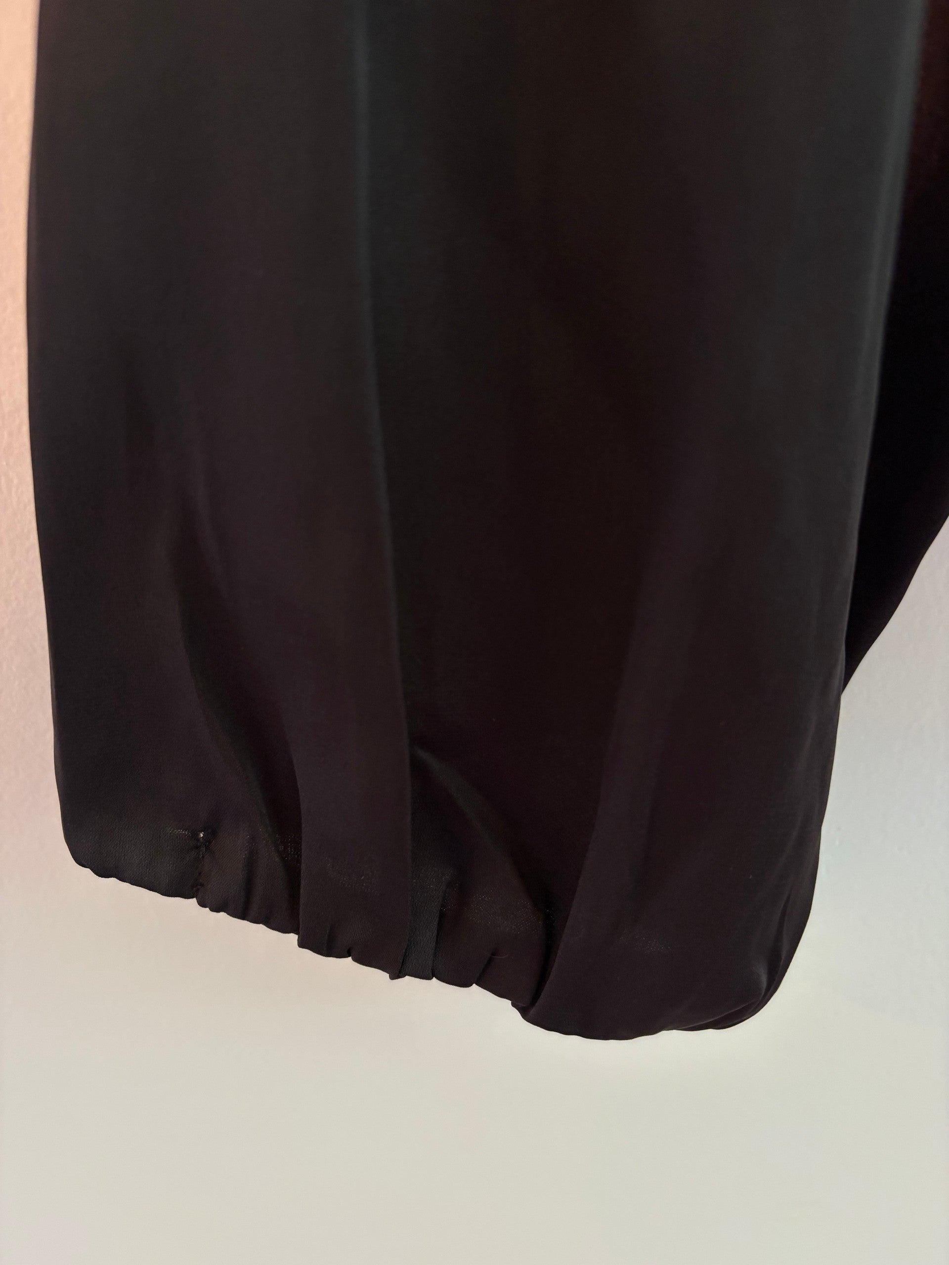 Banana Republic Black Satin Button-Front Blouse Collared Long Sleeve Women's S