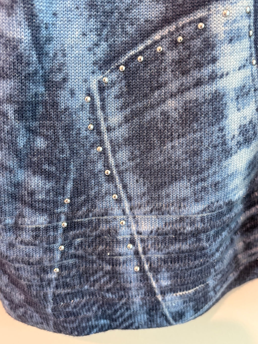LEO & UGO Women's Denim-Print Cardigan Blue Studded Trompe l'oeil V-Neck Size 3